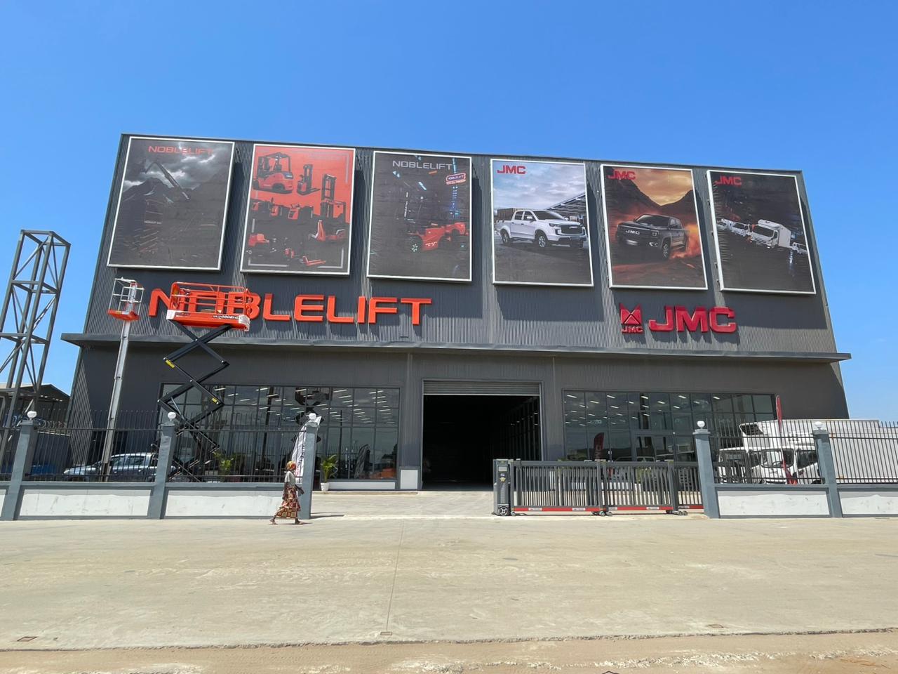 Showroom Noblelift Angola — Paragem da Mutamba, Luanda